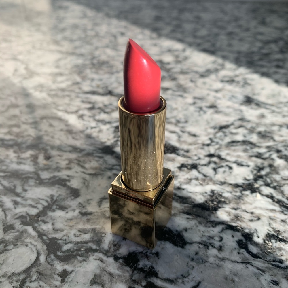 Estée Lauder Sculpting Lipstick